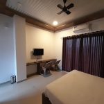 Hotel Valleywood - Luxury Room with balcony - 206 - Bedroom view 1